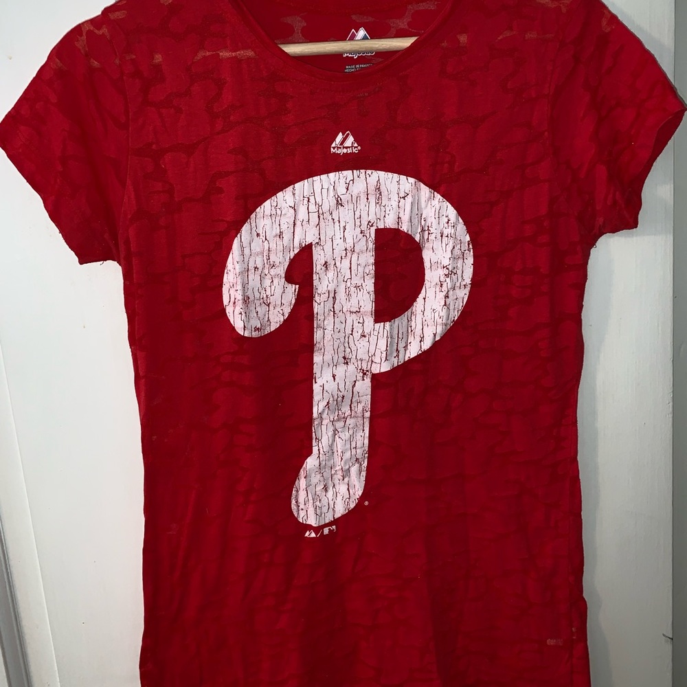 Phillies Majestic Women’s Shirt
